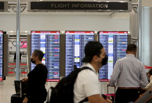 More than 750 U.S. flights are canceled as airlines dig out.