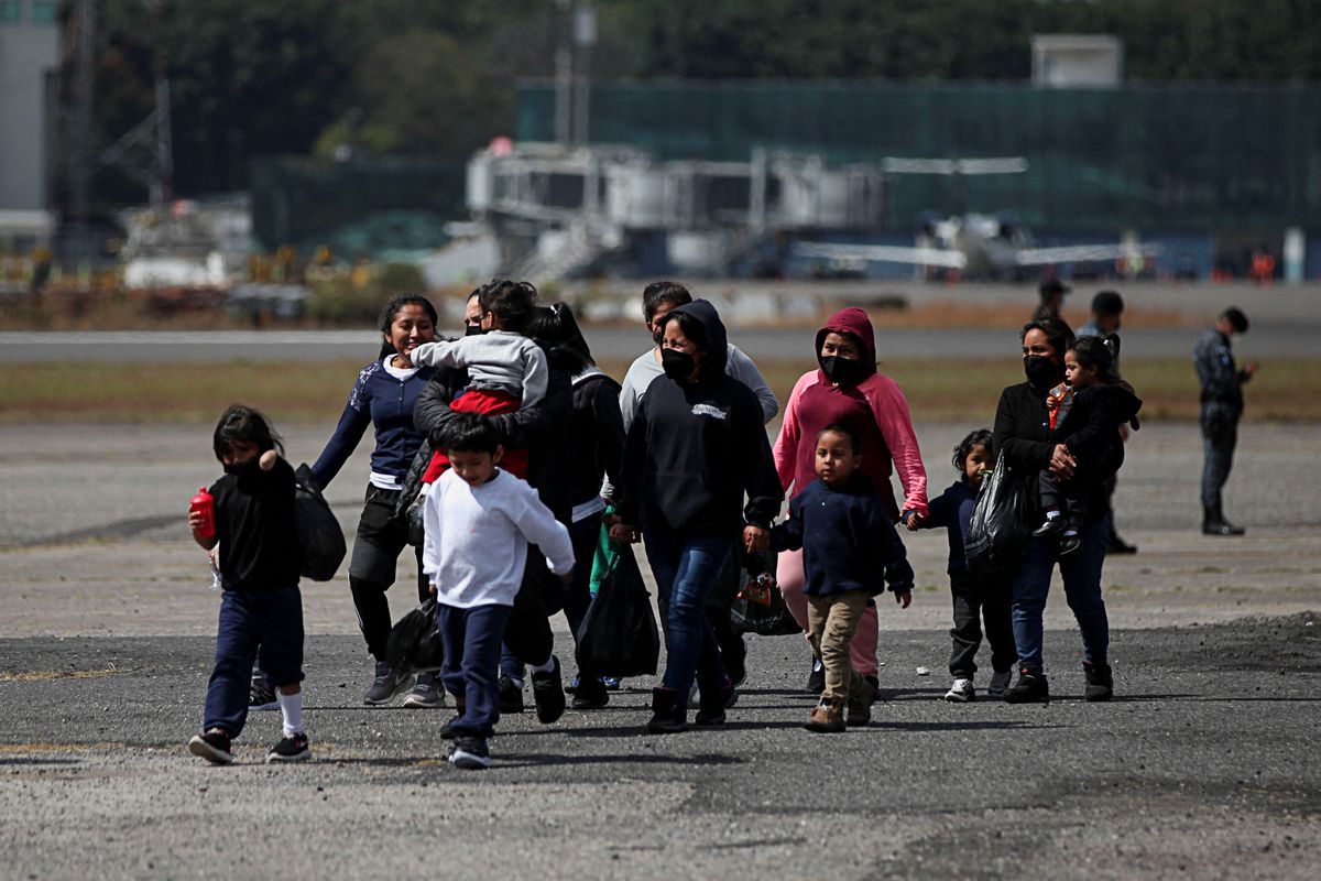 U.S. deportations of Guatemalans via air dwindle for second year of pandemic