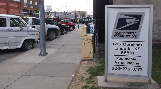 United States Postal Service offering helpful tips ahead of tax filing deadline Tuesday