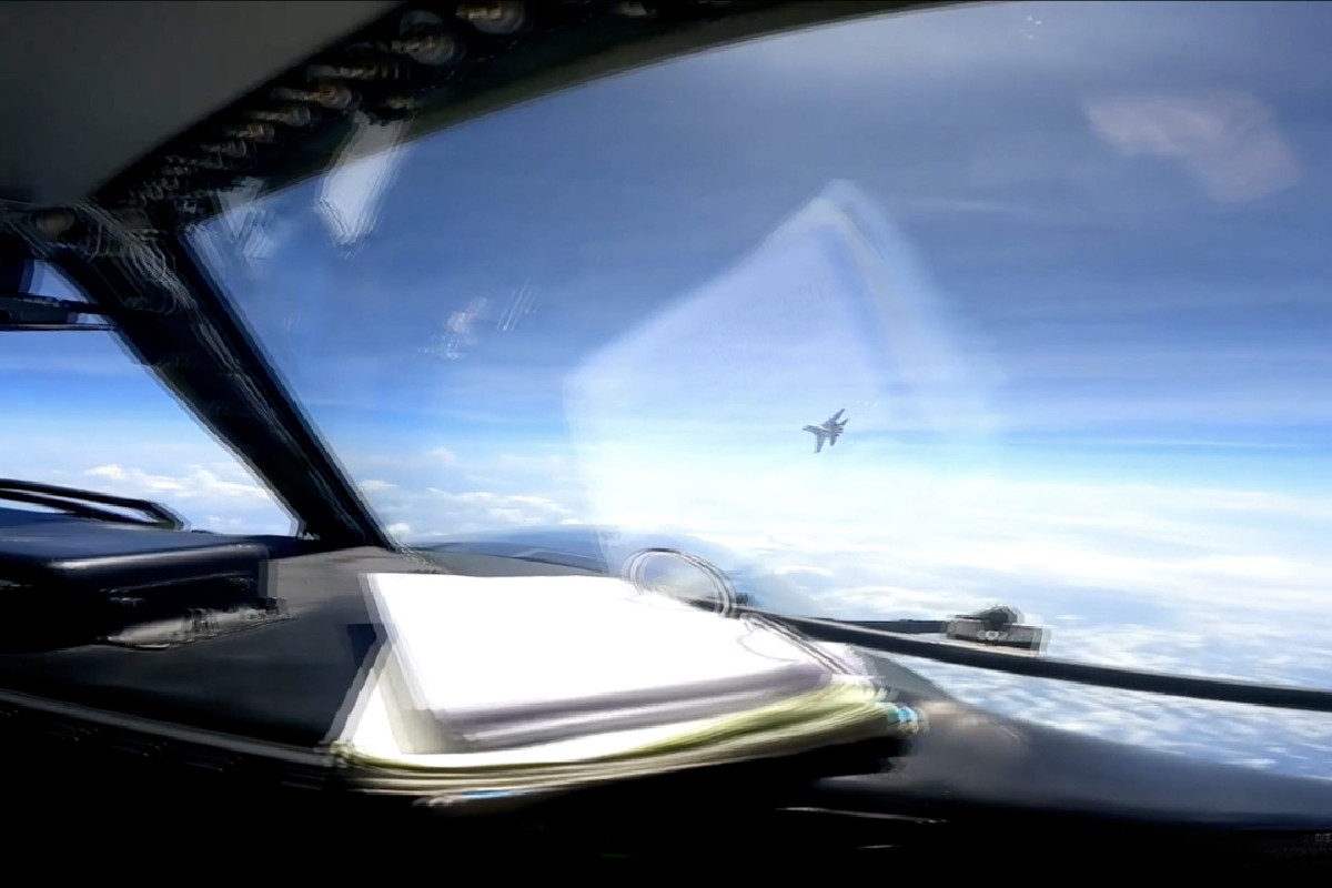 Video: Chinese fighter jet buzzes U.S. Air Force plane in ‘unnecessarily aggressive’ maneuver