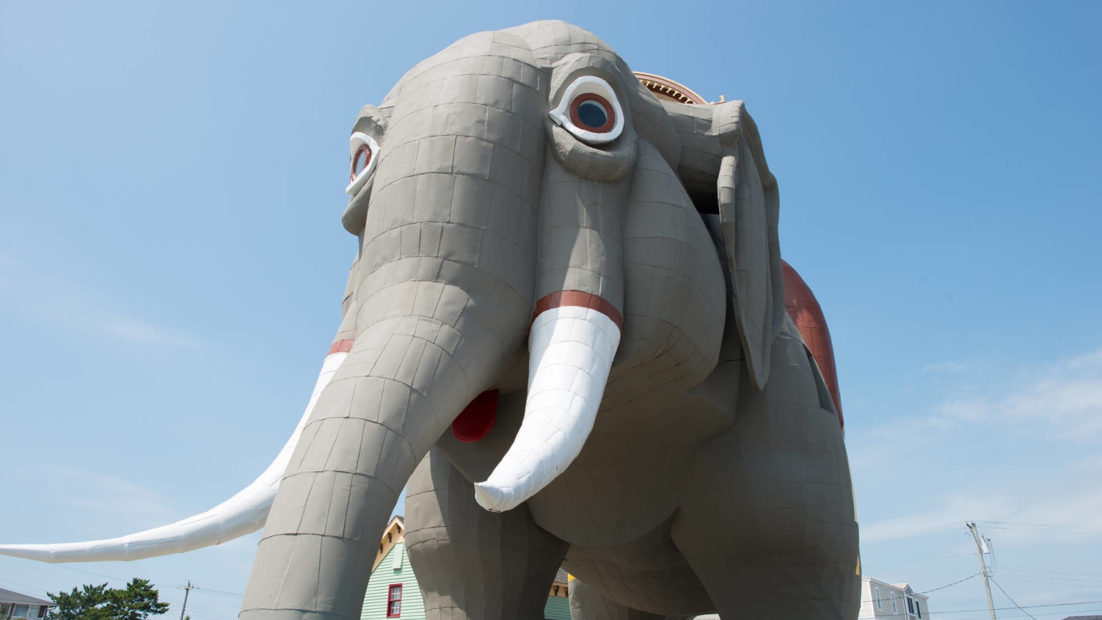 15 weird & wonderful roadside attractions in the United States