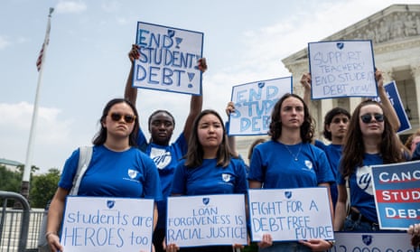 US progressives call for urgent actions after court blocks student debt relief