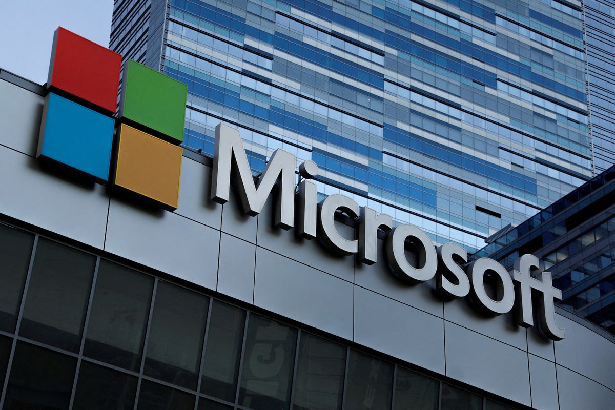 Chinese hackers accessed US government emails, Microsoft and US say