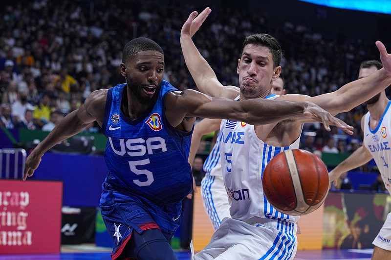United States eases past Greece 109-81 at Basketball World Cup to advance to the second round