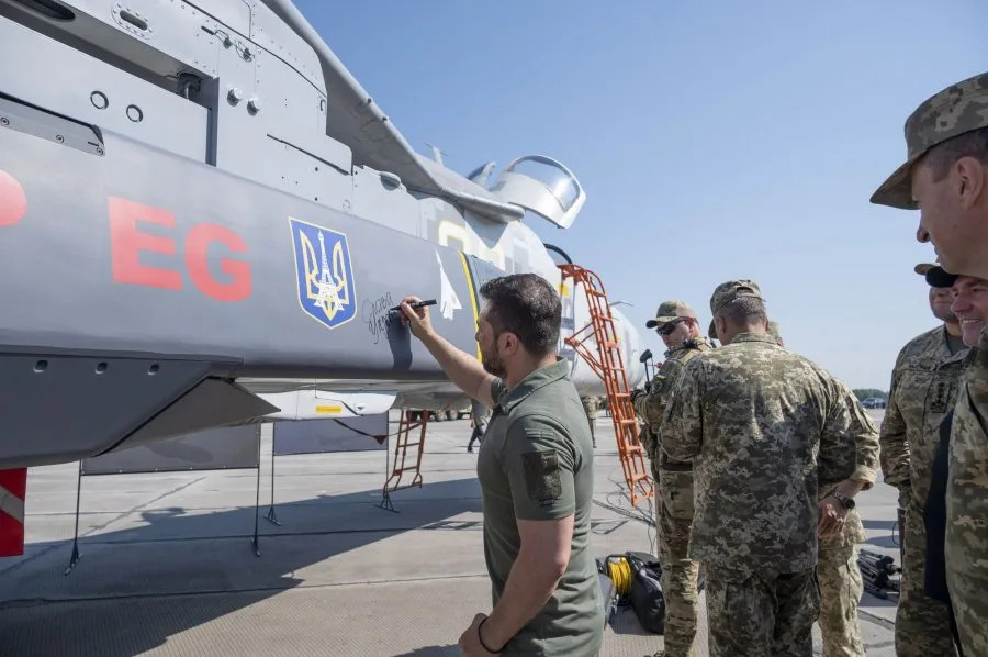 United States to start training Ukrainian F-16 pilots in October