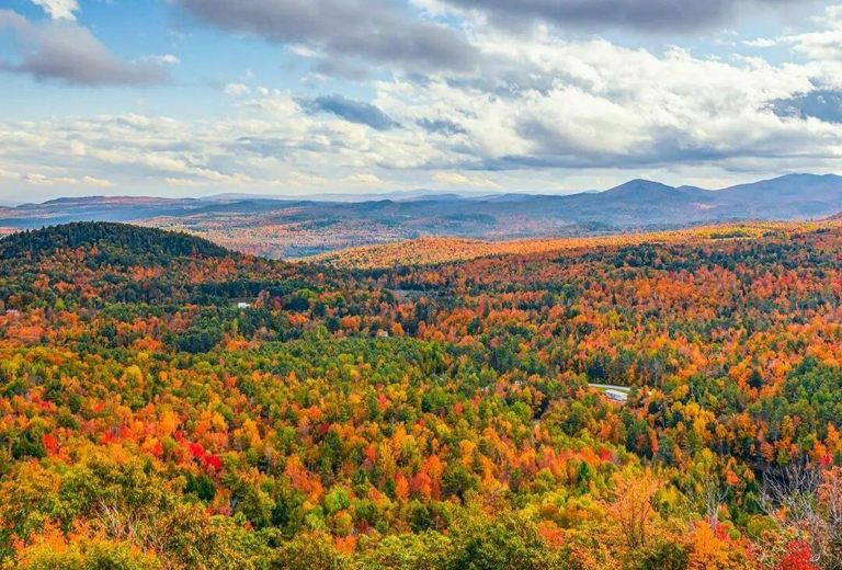 The Best Fall Foliage Destinations In The United States, And The Photos That Will Convince You To Visit