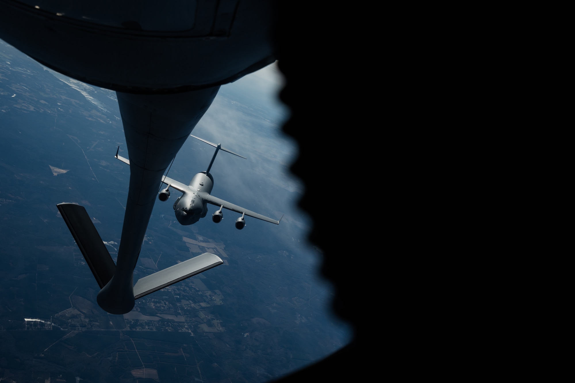 63rd ARS refuels C-17 over Southeastern United States