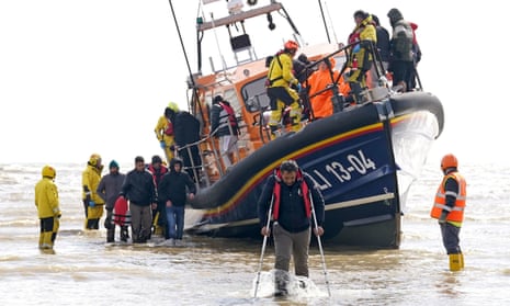 UK does not cooperate sufficiently over small boat crossings, says French body